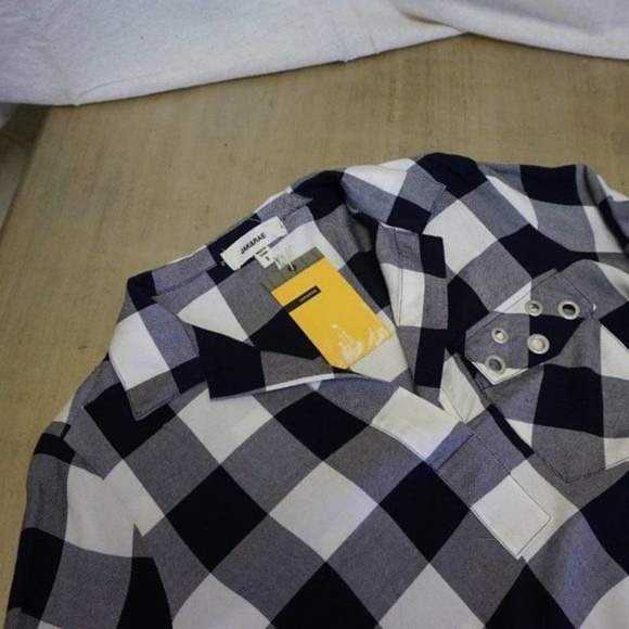 Jak & Rae plaid tunic with grommet pocket small - Picture 5 of 8